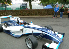 F4