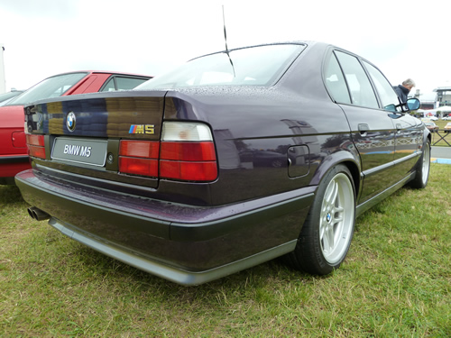 BMW M5 E34